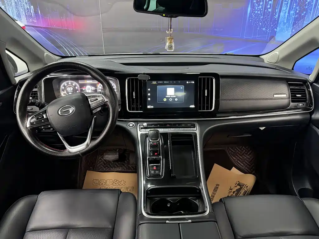 GAC Motor Trumpchi M8 2021 — фото 9