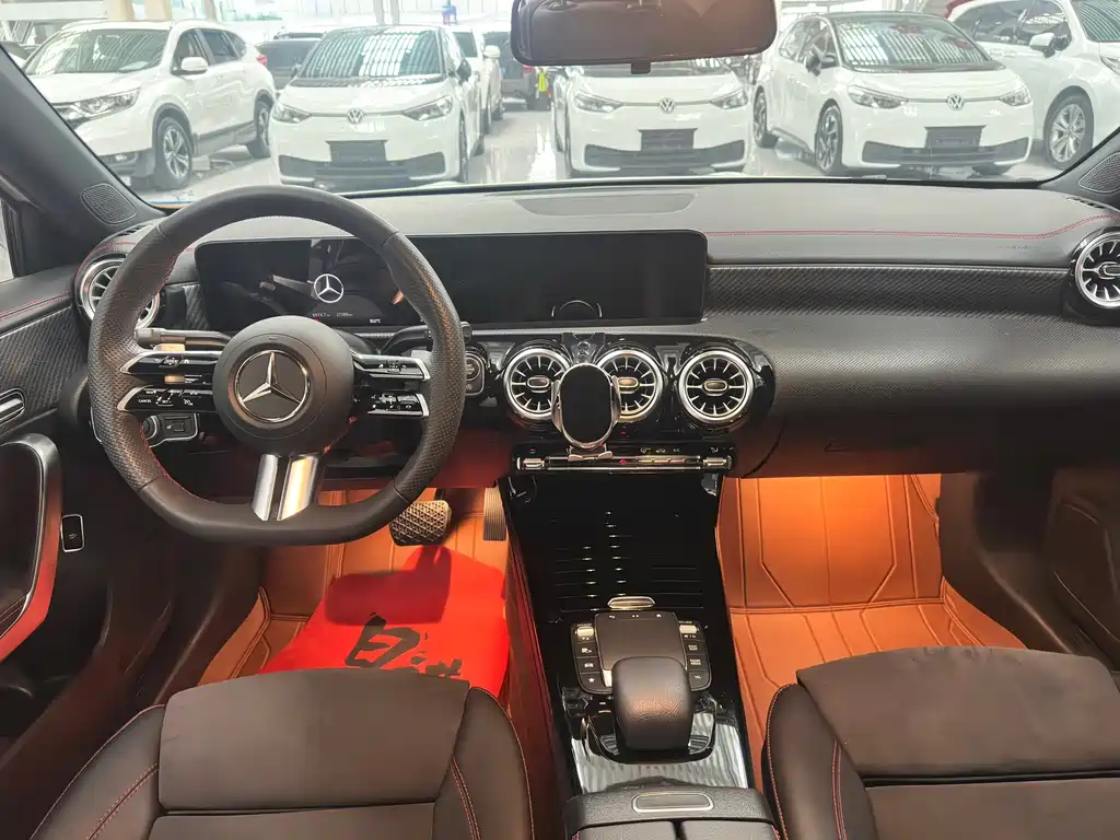 Mercedes-Benz A-Class 2023 — фото 9