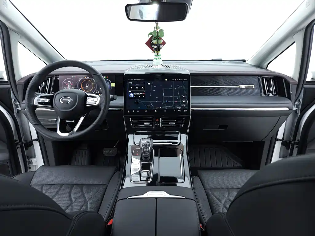 GAC Trumpchi M8 2024 — фото 7