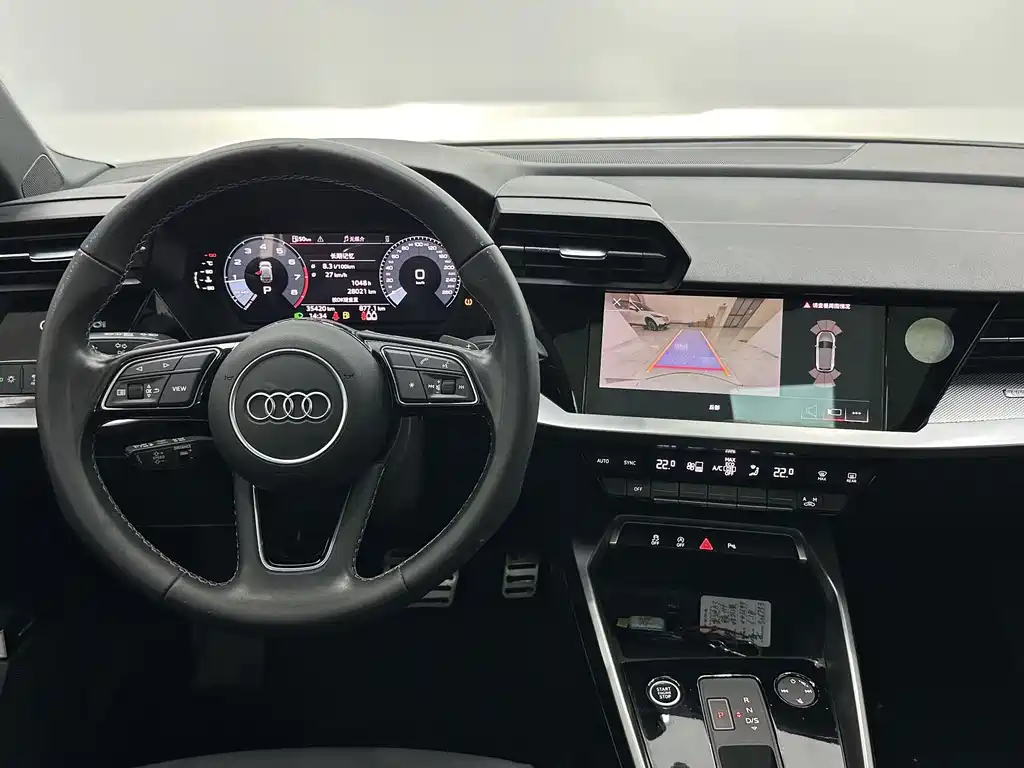 Audi A3 2023 — фото 11