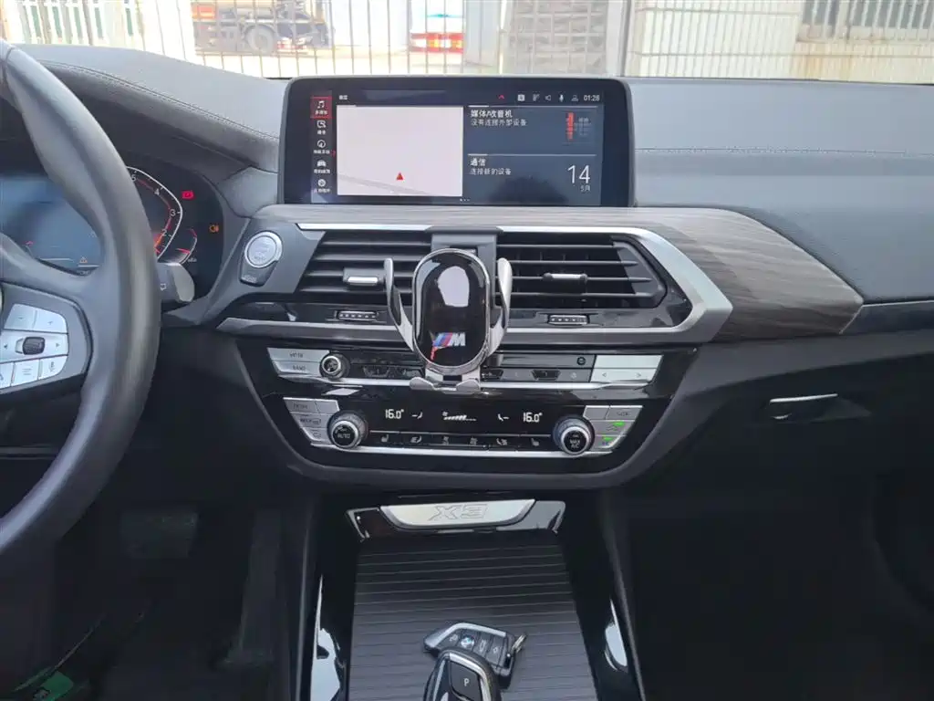 BMW X3 2020 — фото 13