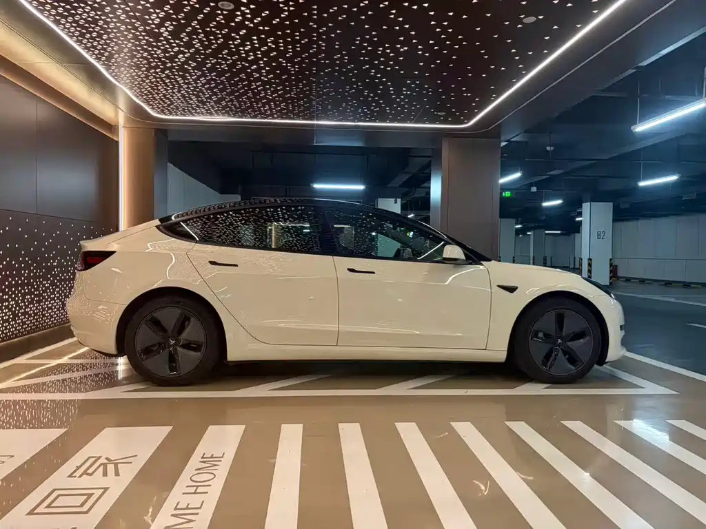 Tesla Model 3 2019 — фото 13