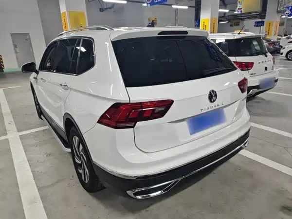 Volkswagen Tiguan L 2022