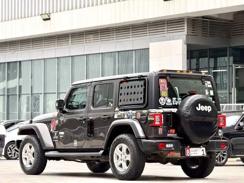 Jeep Wrangler 2019 — фото 13