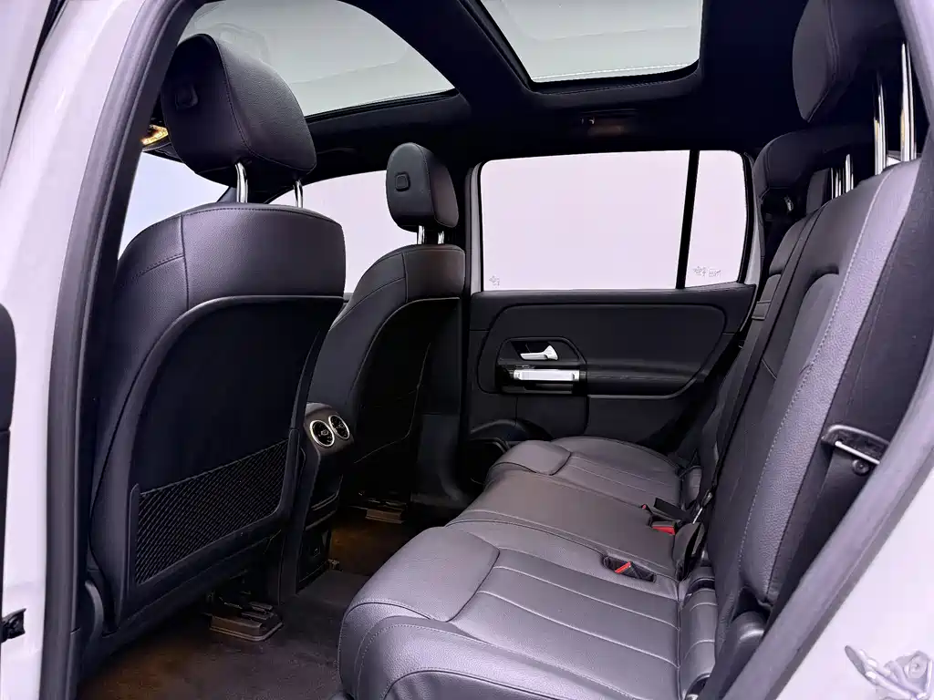Mercedes-Benz EQB 2023 — фото 10
