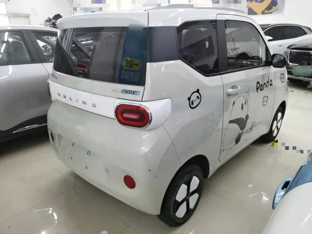 Wuling MINIEV 2024