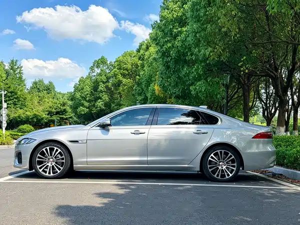 Jaguar XFL 2025