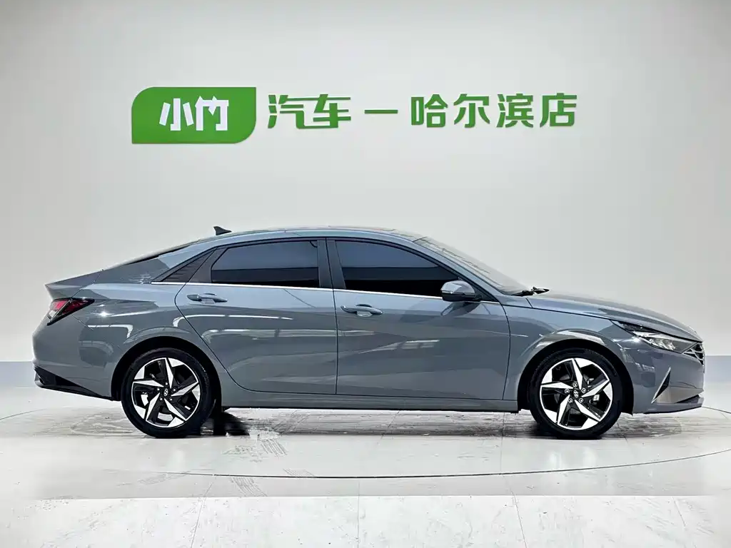 Hyundai Elantra 2023