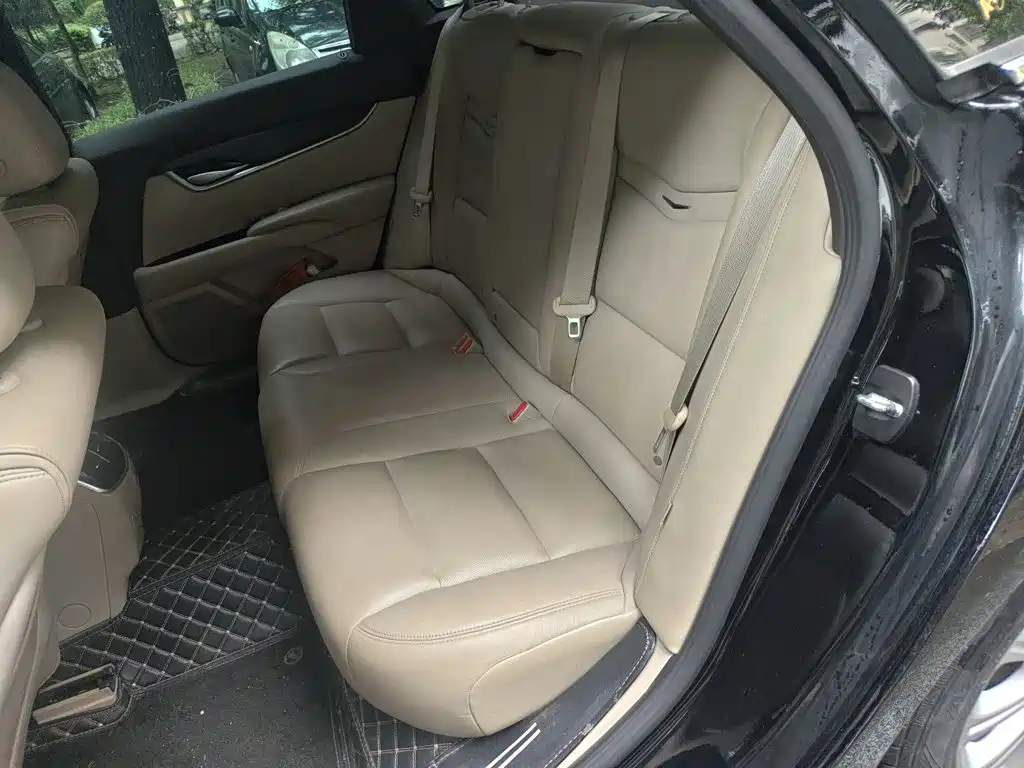 Cadillac XTS 2016 — фото 15