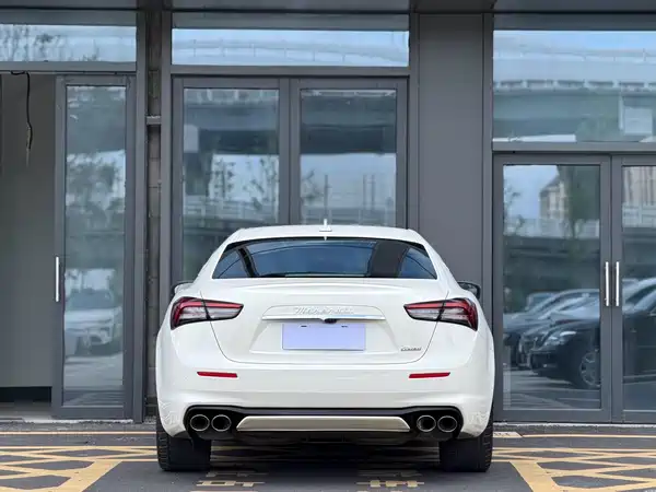 Maserati Ghibli 2022