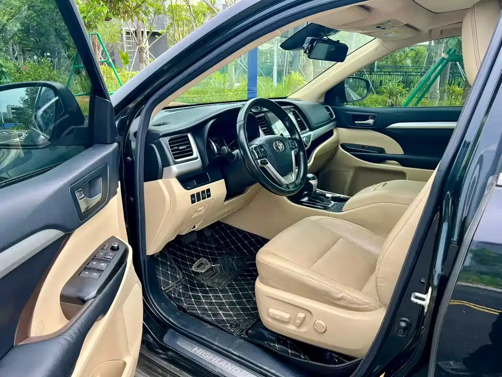 Toyota Highlander 2019