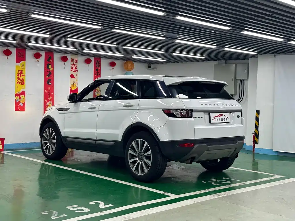Land Rover Range Rover Evoque 2015 — фото 7