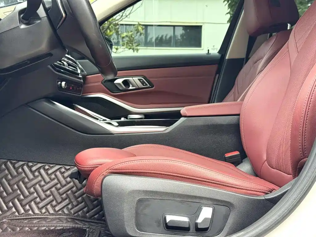 BMW 3 Series 2023