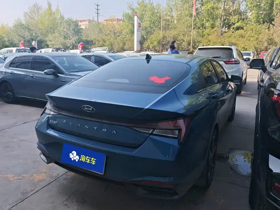 Hyundai Elantra 2020