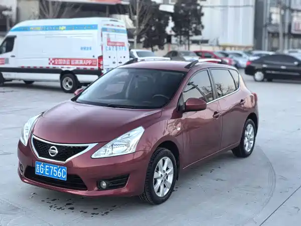 Nissan Tiida 2011