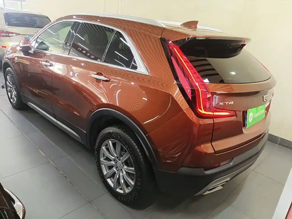 Cadillac XT4 2021 — фото 5