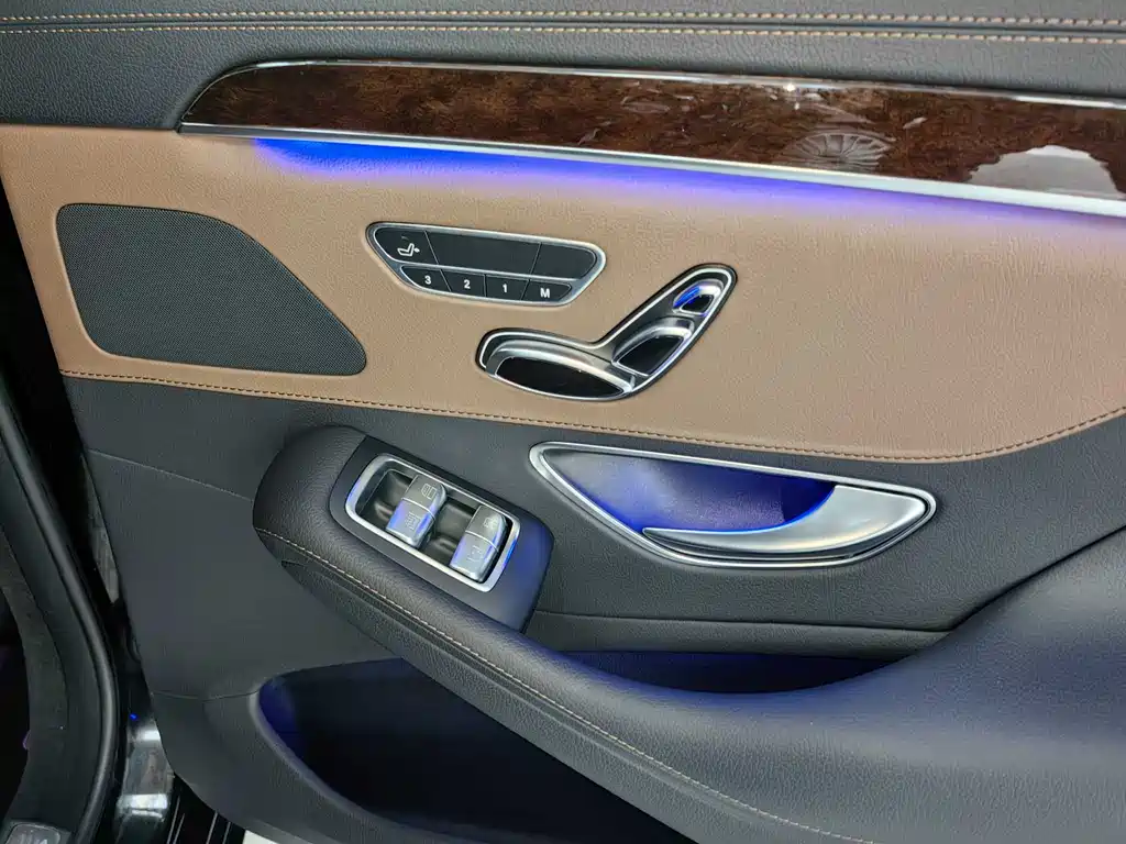 Mercedes-Benz S-Class 2020 — фото 18