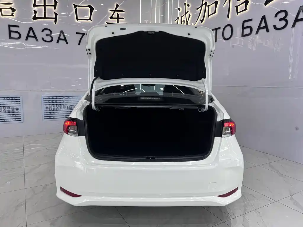 Toyota Corolla 2022 — фото 16