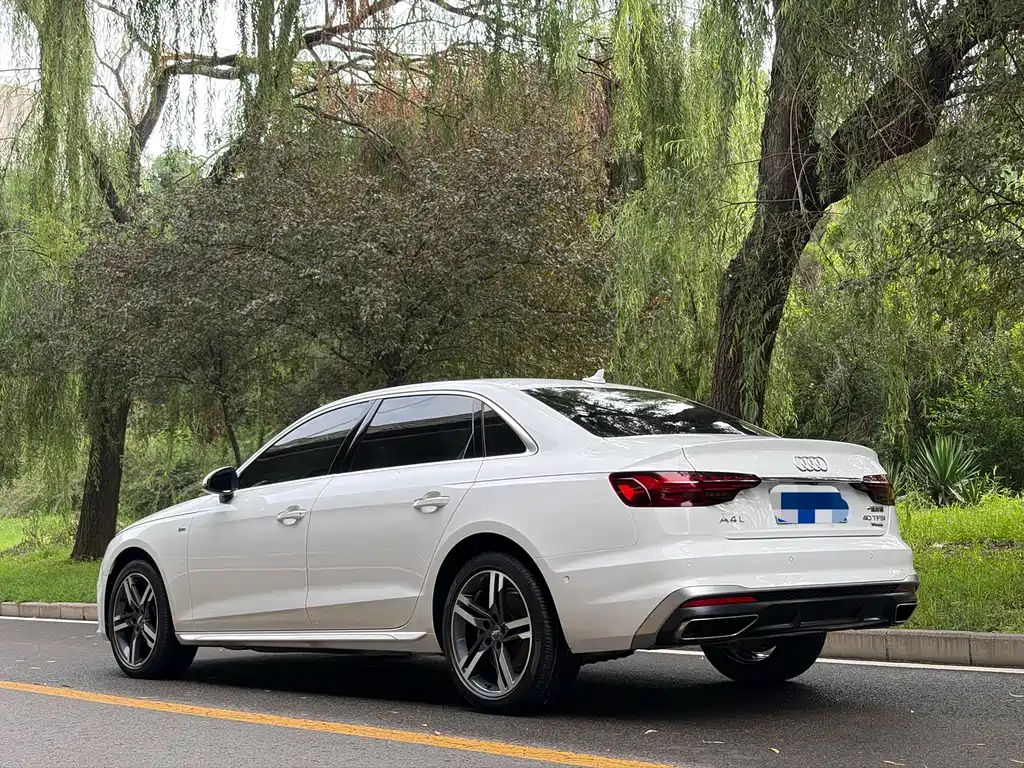 Audi A4L 2022