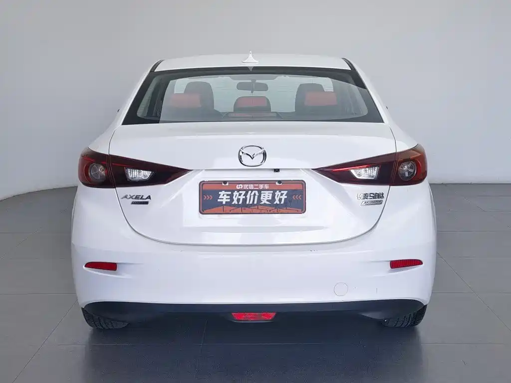 Mazda 3 Axela 2016