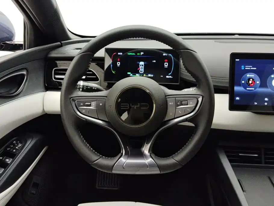BYD Seal 06 2025 — фото 15