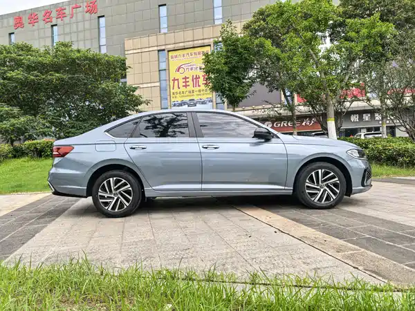 Volkswagen Lavida 2024