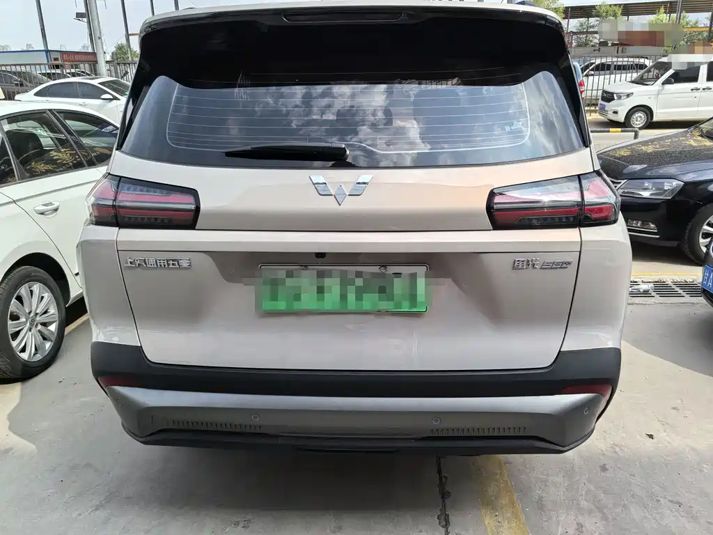 Wuling Starlight 560 New Energy 2025 — фото 5