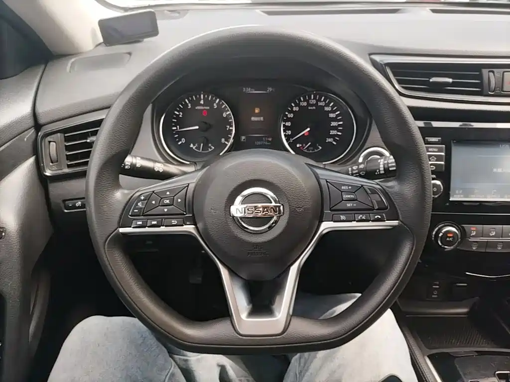 Nissan X-Trail 2017 — фото 11