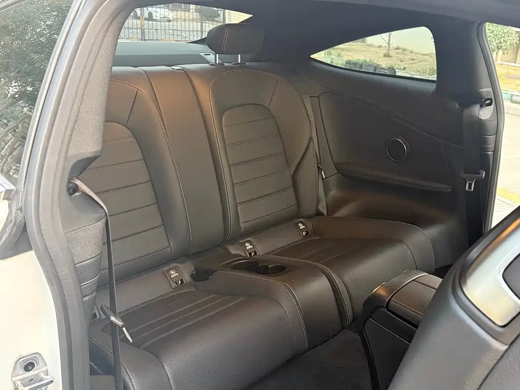 Mercedes-Benz C-Class 2020