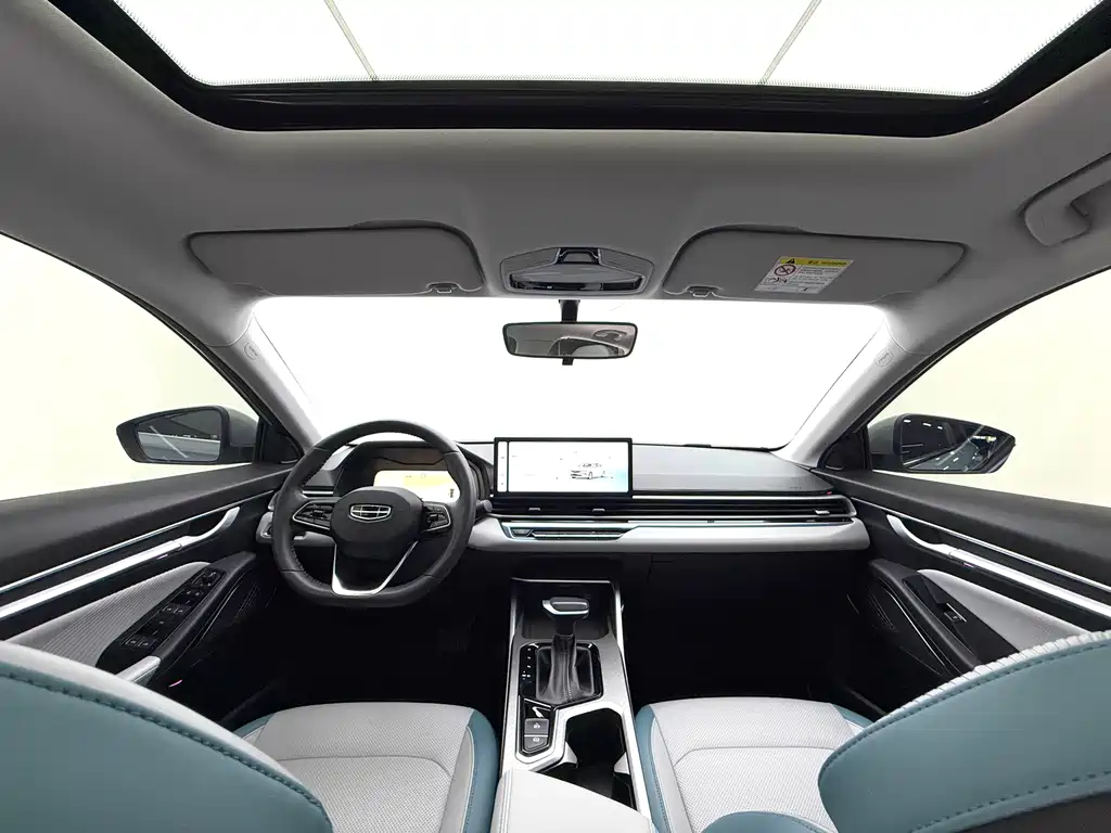 Geely Emgrand 2023 — фото 10