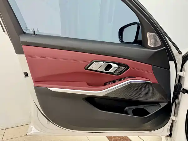 BMW 3 Series 2021