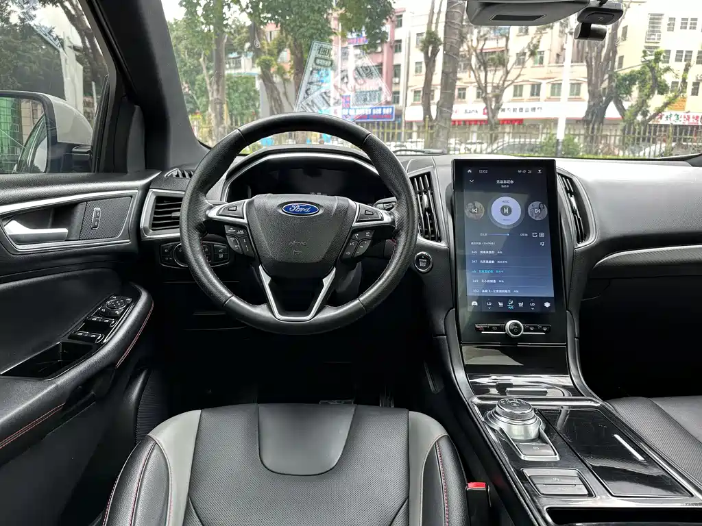 Ford Edge 2020 — фото 8
