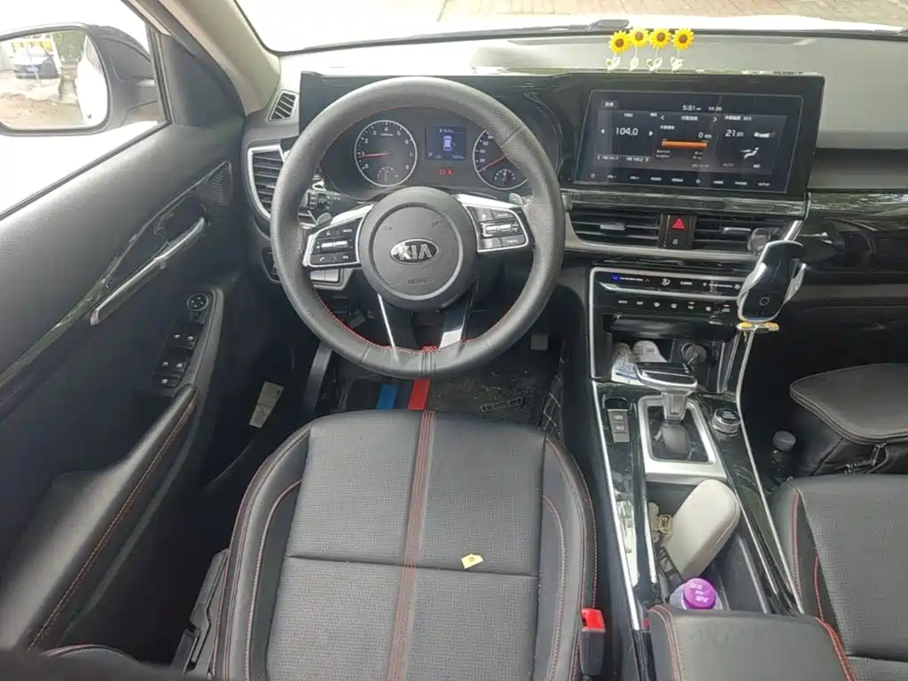 Kia KX3 2020 — фото 11