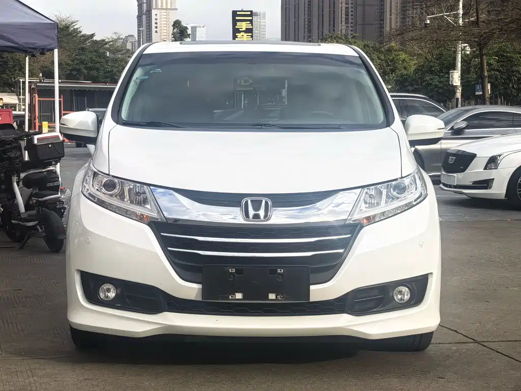 Honda Odyssey 2018 — фото 2