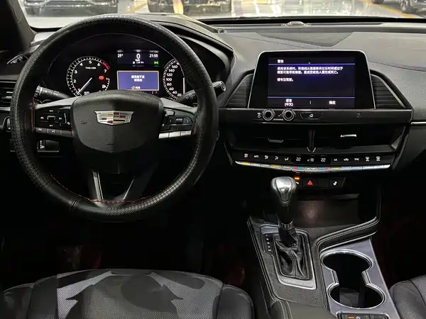 Cadillac CT4 2021