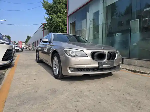 BMW 7 Series 2011
