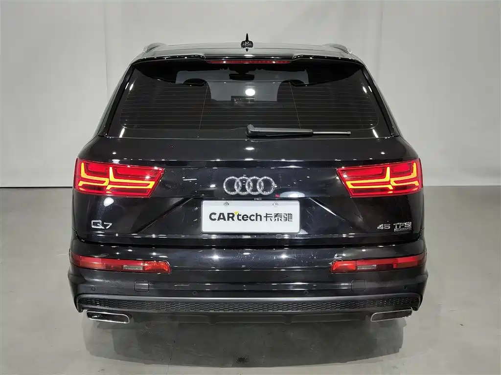 Audi Q7 2019 — фото 19