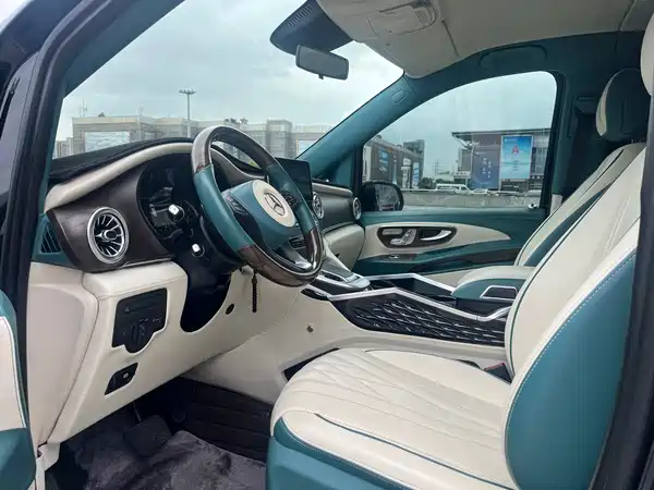 Mercedes-Benz Vito 2023