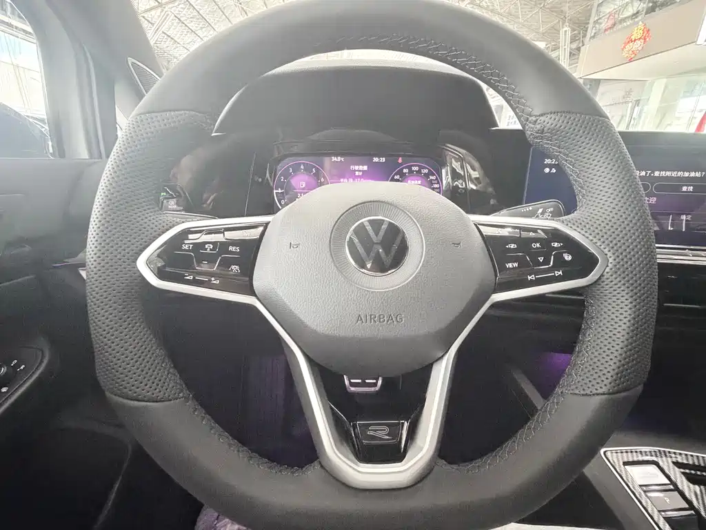 Volkswagen Golf 2022
