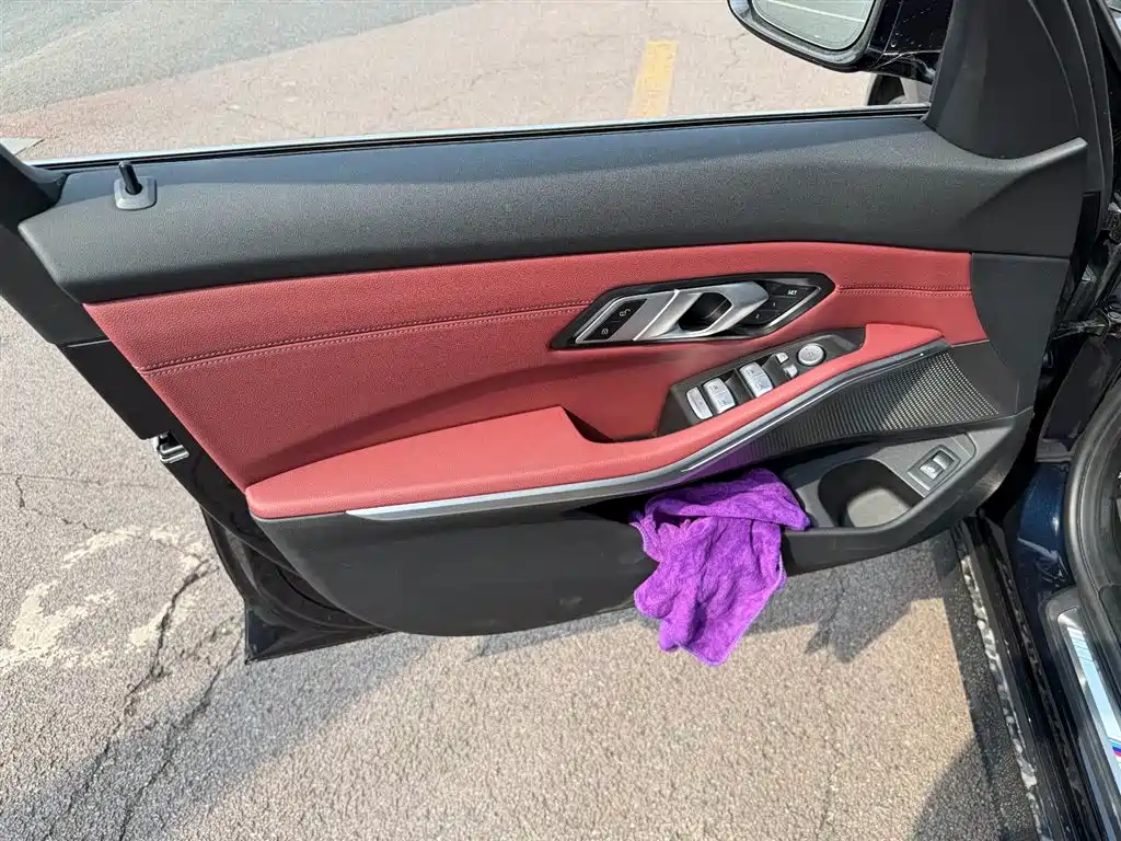 BMW 3 Series 2025