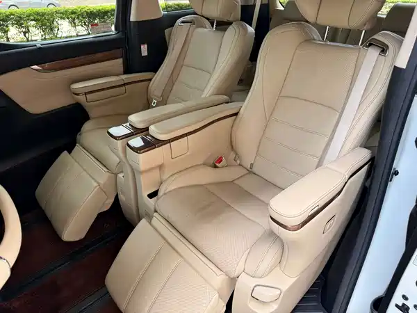 Toyota Alphard 2017