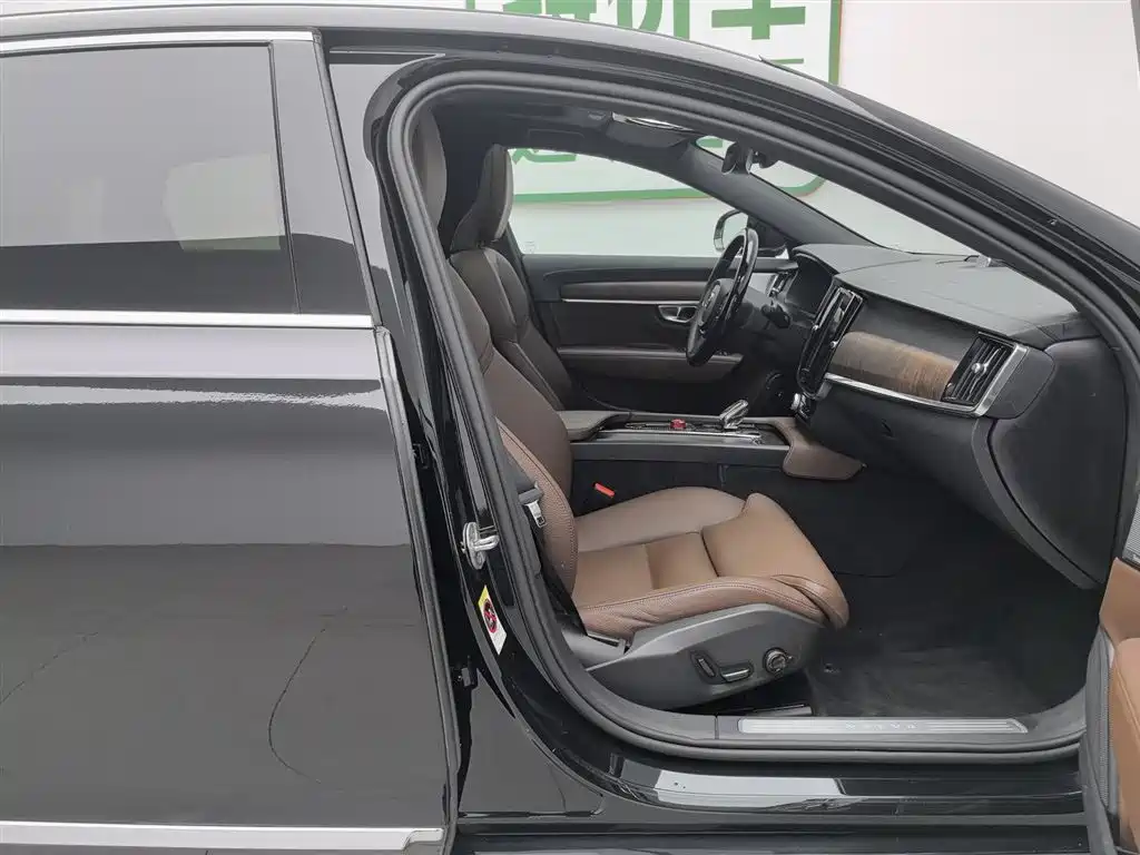 Volvo S90 2023 — фото 23