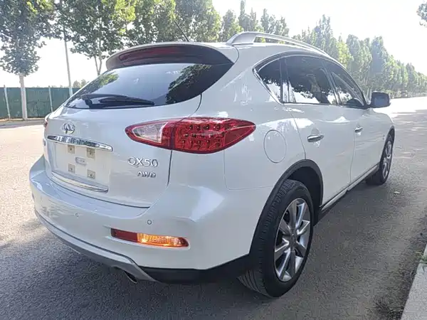 Infiniti QX50 2017