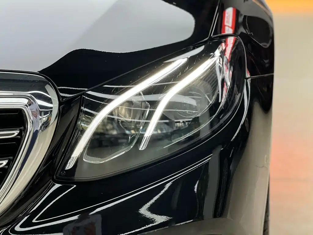Mercedes-Benz E-Class 2020 — фото 17