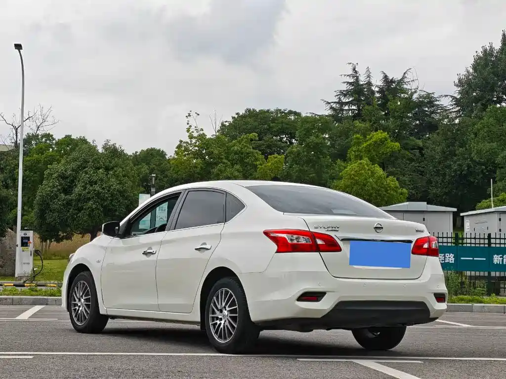 Nissan Sylphy 2019 — фото 4