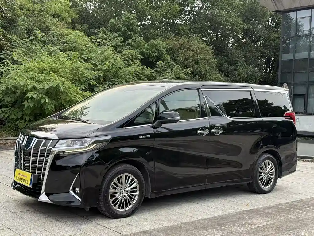Toyota Alphard 2019 — фото 1