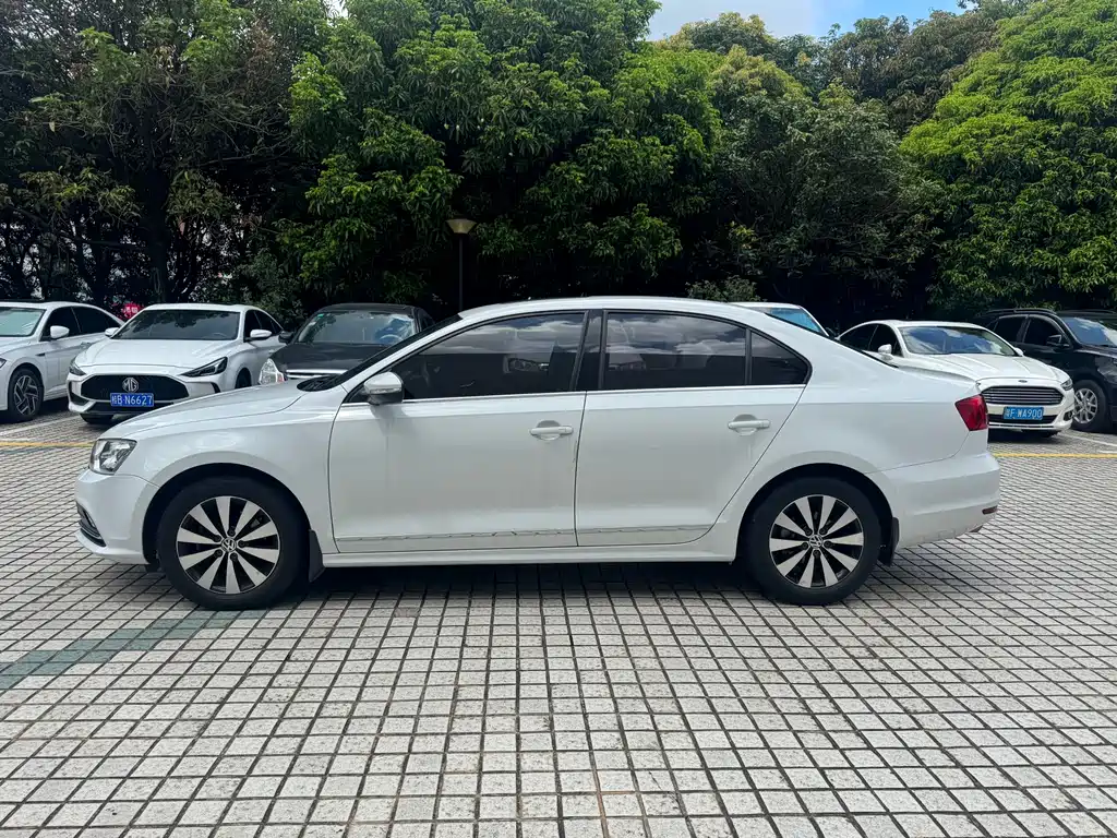 Volkswagen Sagitar 2018 — фото 4