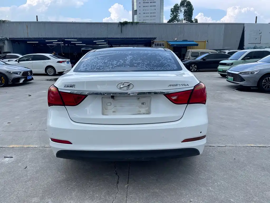 Hyundai Mistra 2015 — фото 6