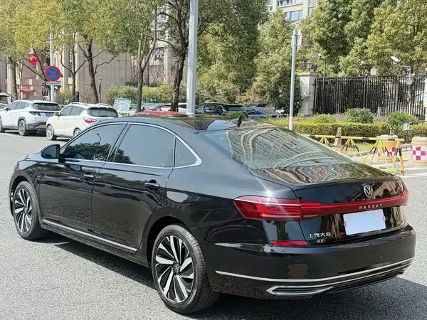 Volkswagen Passat 2024