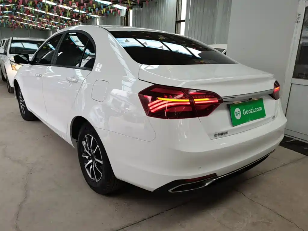 Geely Emgrand 2019